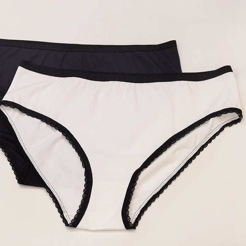 Gepersonaliseerde lingerie set – Passende string met eigen naam