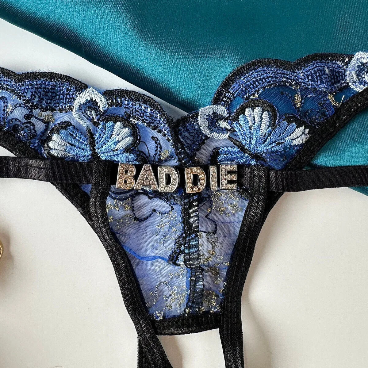 Lingerie met naam – Elegante en op maat gemaakte string