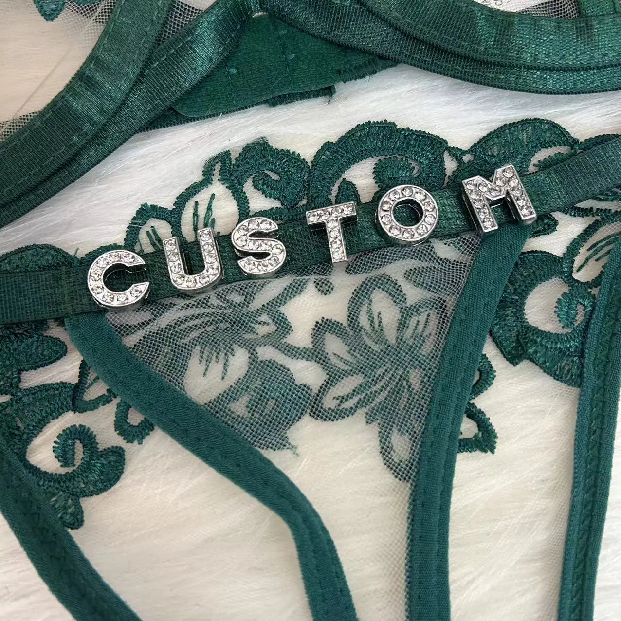 String met speelse print en naam – Uniek en vrolijk design