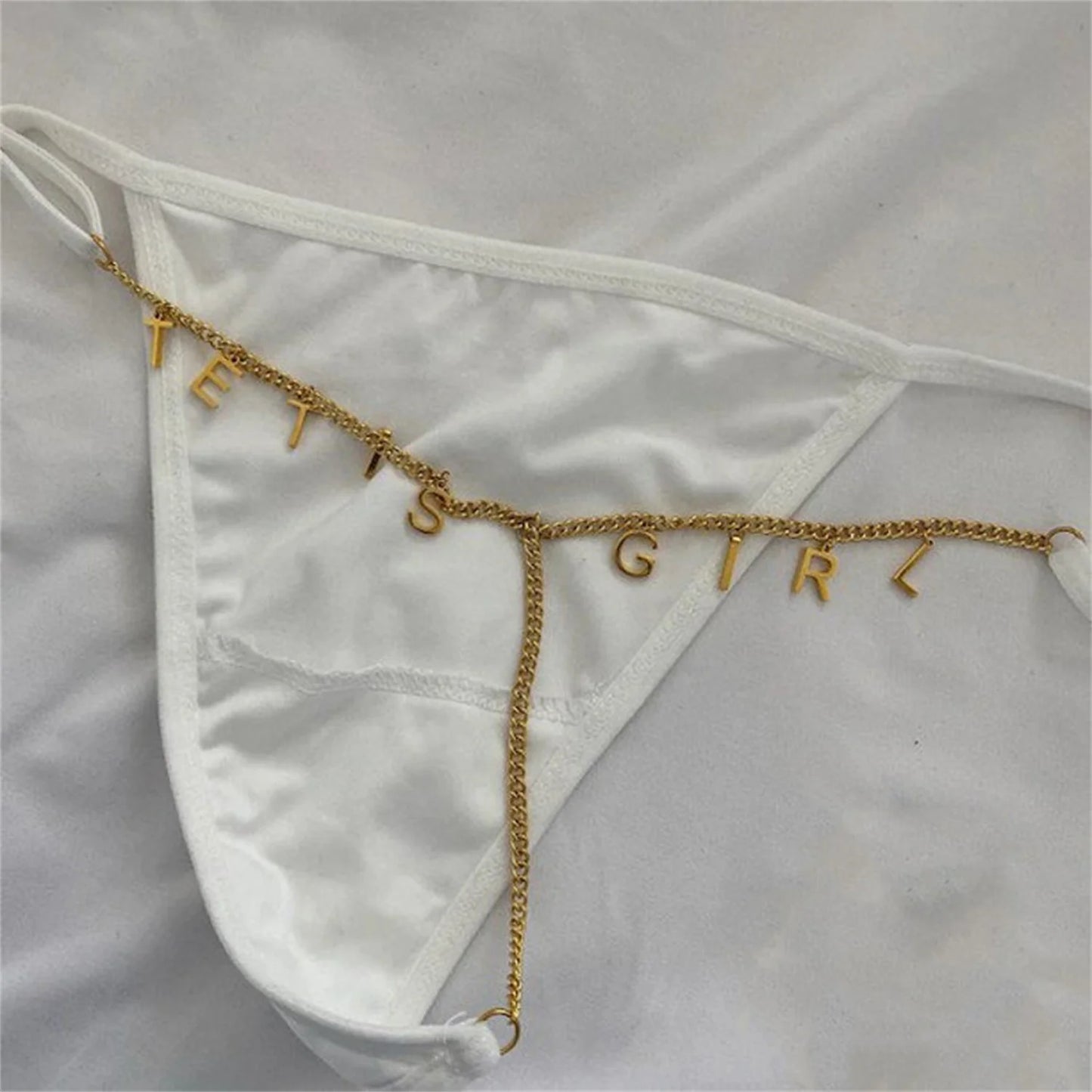 String met edgy design en naam – Stoer en stijlvol ondergoed