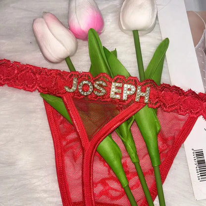 String met satijnen naamopdruk – Luxe en stijlvol ondergoed