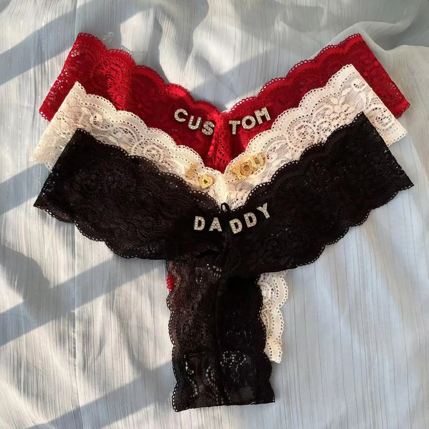 String set met naam – Gepersonaliseerde lingerie voor elke gelegenheid