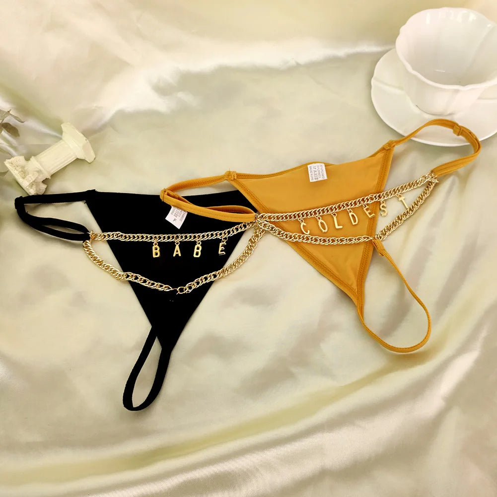 String met bloemendesign en naam – Romantische en unieke lingerie